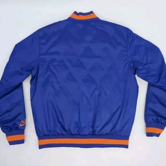 Vintage NIKE SB NEW YORK KNICKS Satin Jacket - Picture 9 of 10